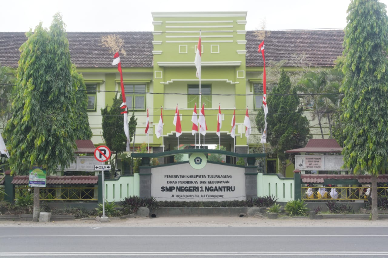SMP Negeri 1 Ngantru SMPN 1 Ngantru Tulungagung